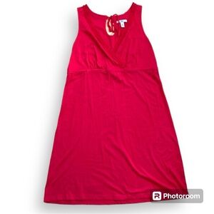 BASS & CO women tomato red summer dress with small ruffles on the neckline